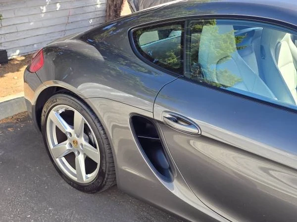 2015 Porsche 981 Cayman - Image 8 of 21