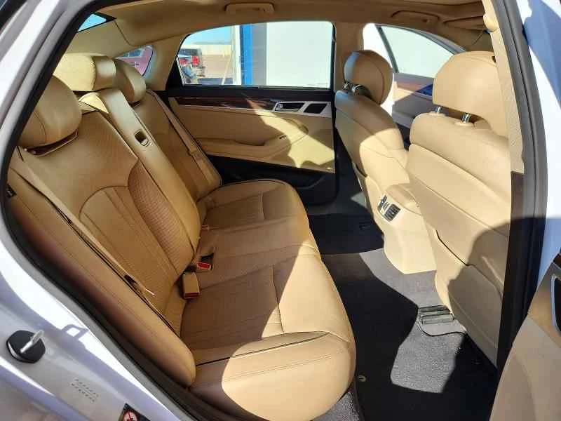 2015 Hyundai Genesis - Image 6 of 7