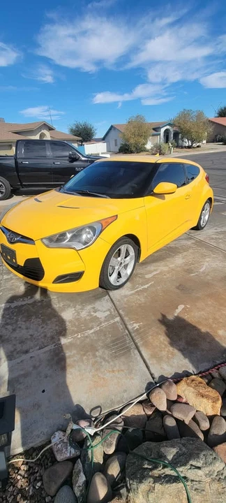 2015 Hyundai Veloster - Image 3 of 9