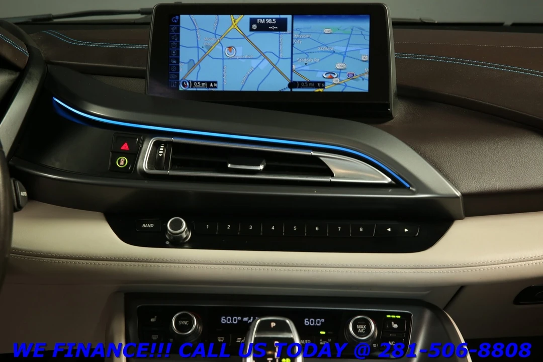 2015 BMW i8 - Image 17 of 21
