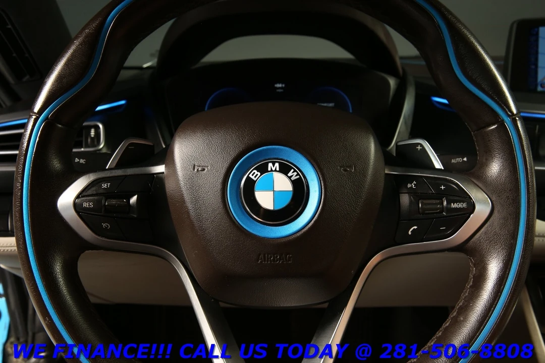 2015 BMW i8 - Image 14 of 21