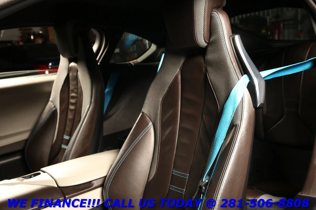 2015 BMW i8 - Image 12 of 21