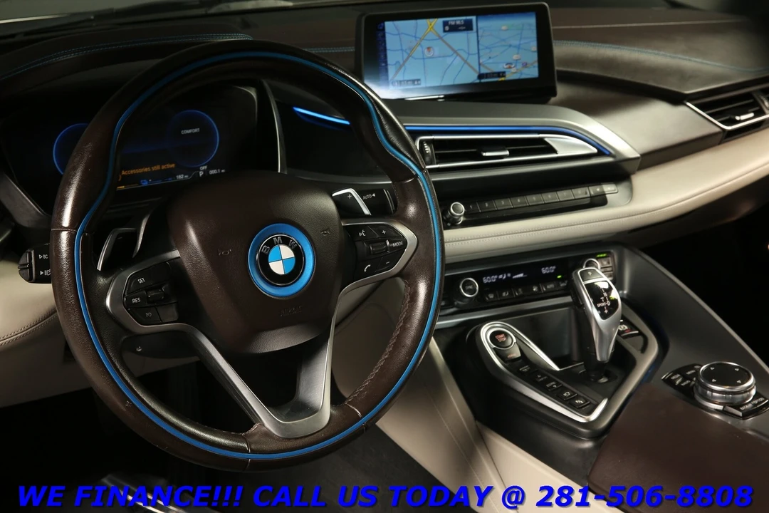 2015 BMW i8 - Image 11 of 21