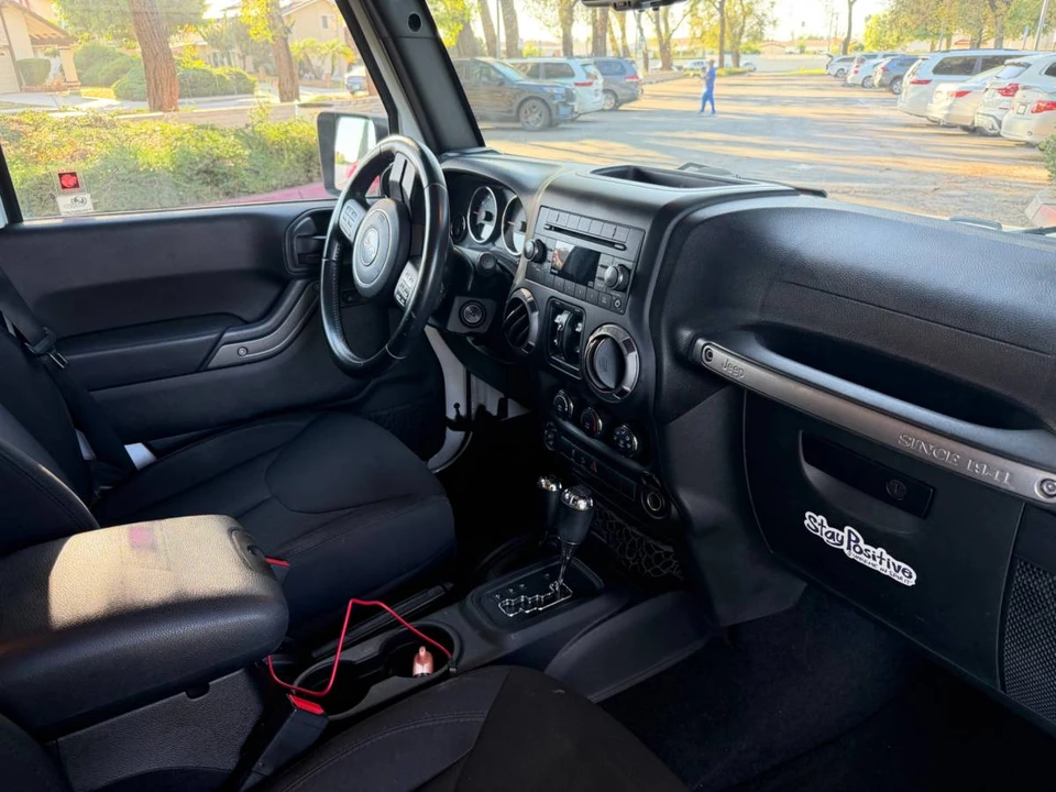 2015 Jeep JK Wrangler - Image 6 of 9