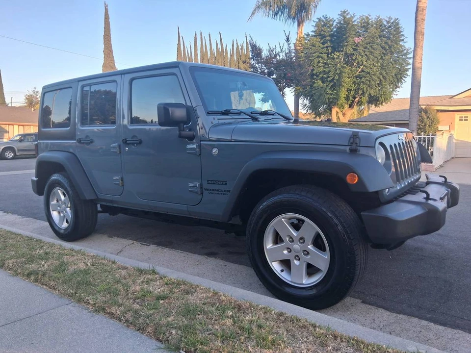 2015 Jeep JK Wrangler - Image 3 of 5