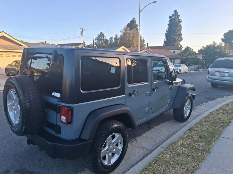 2015 Jeep JK Wrangler - Image 2 of 5