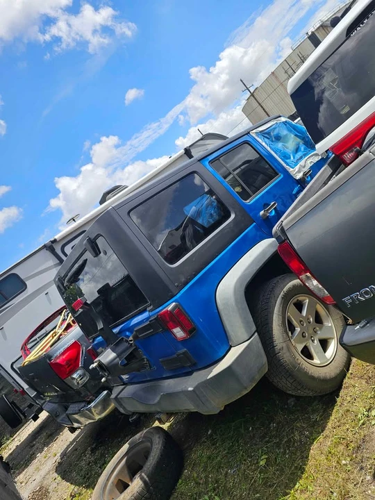 2015 Jeep JK Wrangler - Image 2 of 2