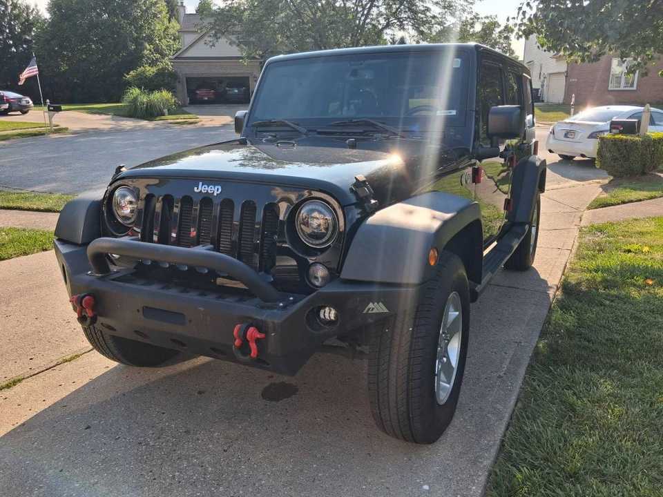 2015 Jeep JK Wrangler - Image 2 of 5