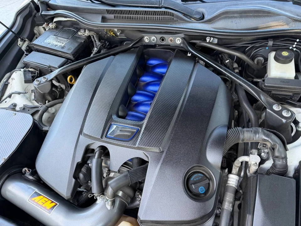 2015 Lexus RC F - Image 4 of 16
