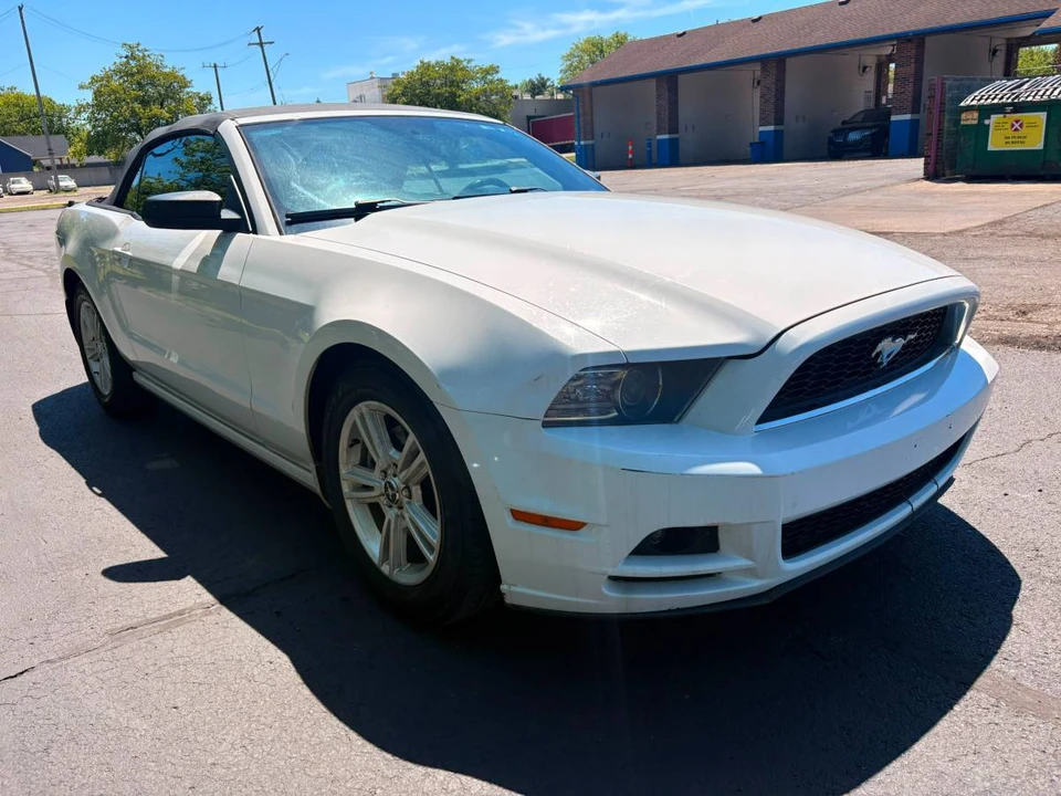 2015 Ford S550 Mustang - Image 2 of 7