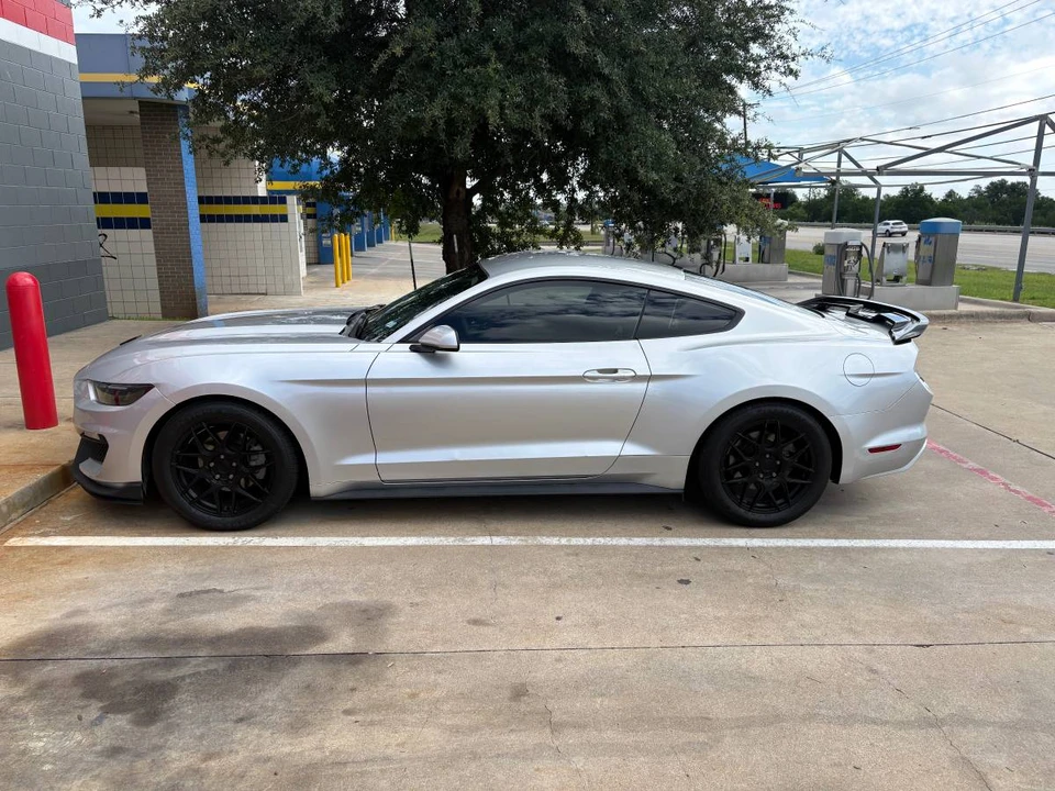 2015 Ford S550 Mustang - Image 2 of 8
