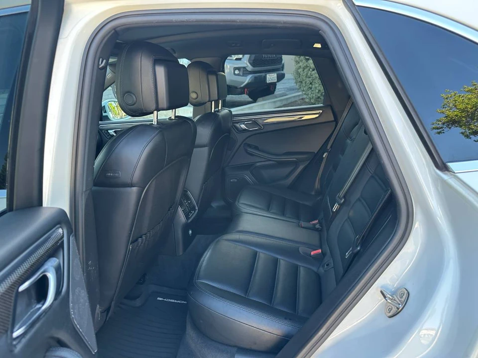 2015 Porsche Macan S - Image 11 of 20