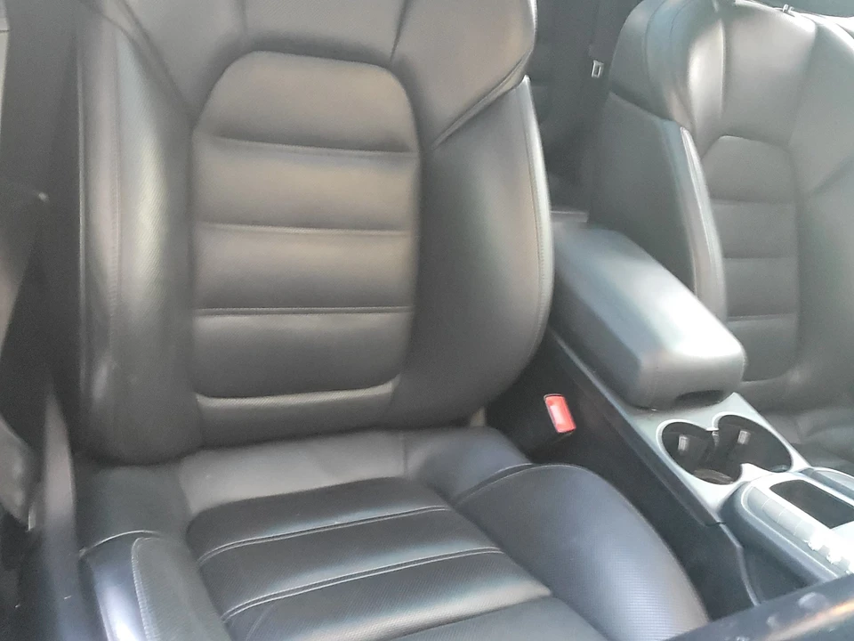 2015 Porsche Macan Turbo - Image 11 of 14