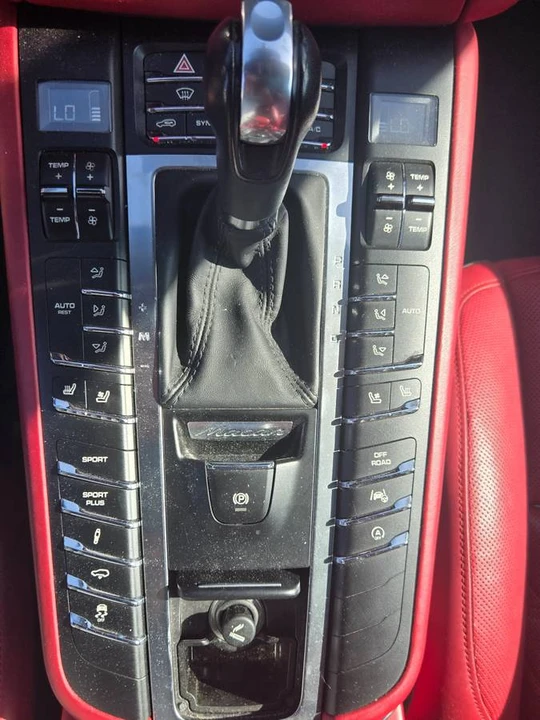 2015 Porsche Macan Turbo - Image 5 of 13