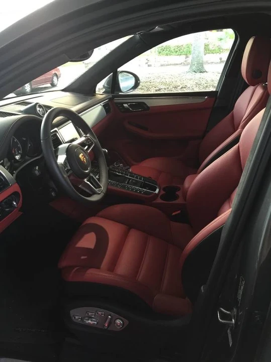 2015 Porsche Macan Turbo - Image 9 of 13