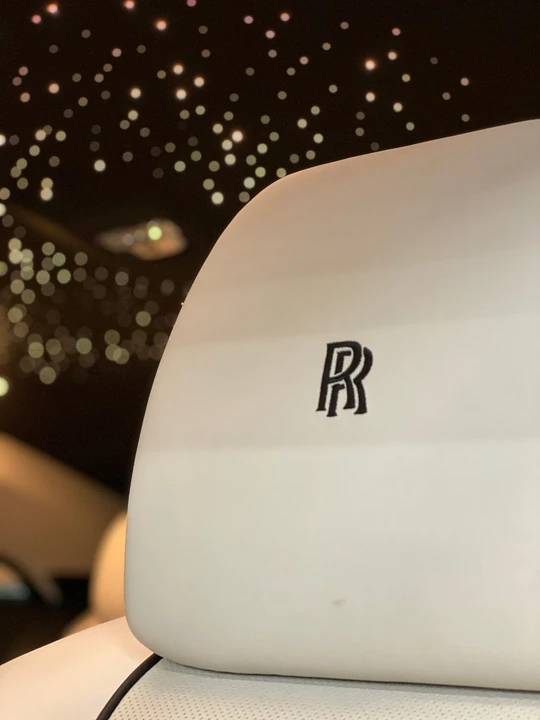 Rolls-Royce Wraith 2nd Gen - Image 12 of 17
