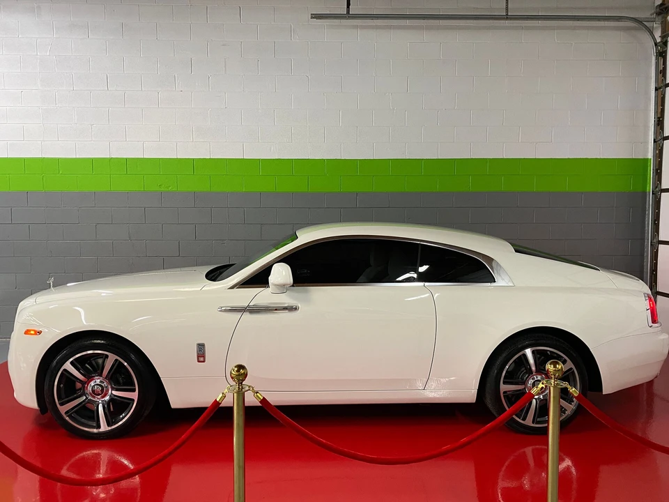 Rolls-Royce Wraith 2nd Gen - Image 6 of 17