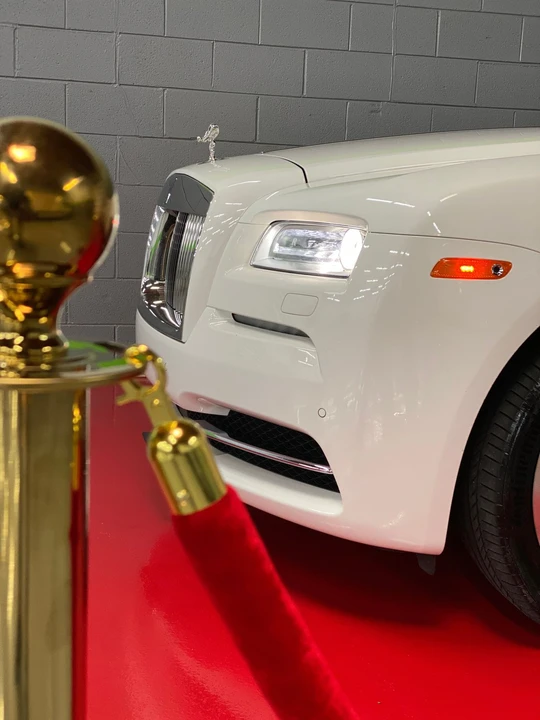 Rolls-Royce Wraith 2nd Gen - Image 16 of 17