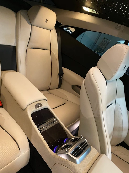 Rolls-Royce Wraith 2nd Gen - Image 10 of 17