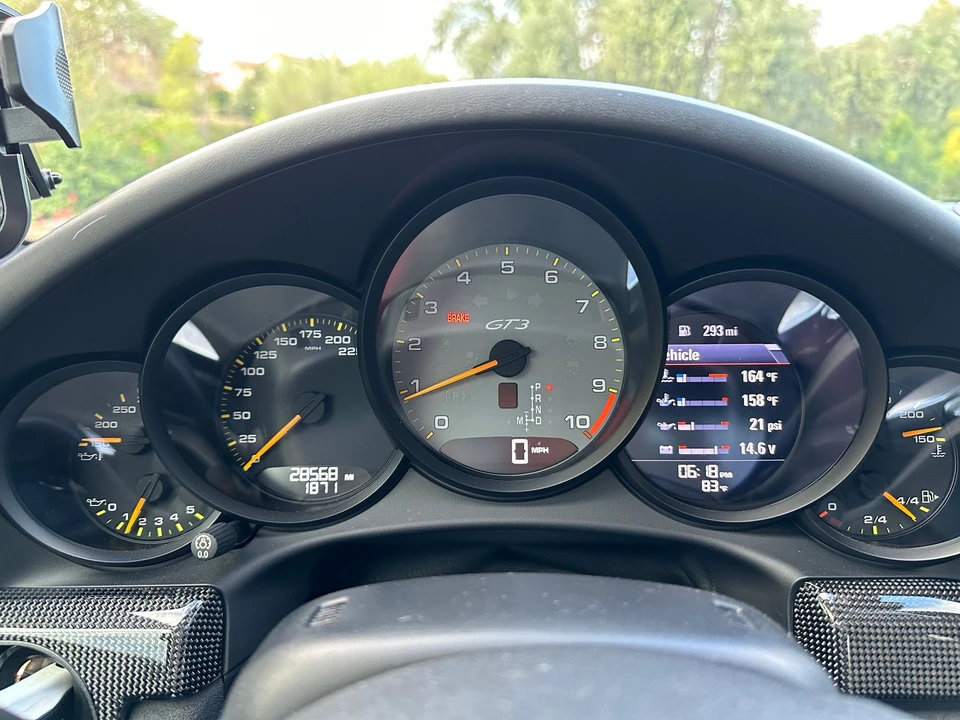 2015 Porsche 991 GT3 - Image 16 of 17