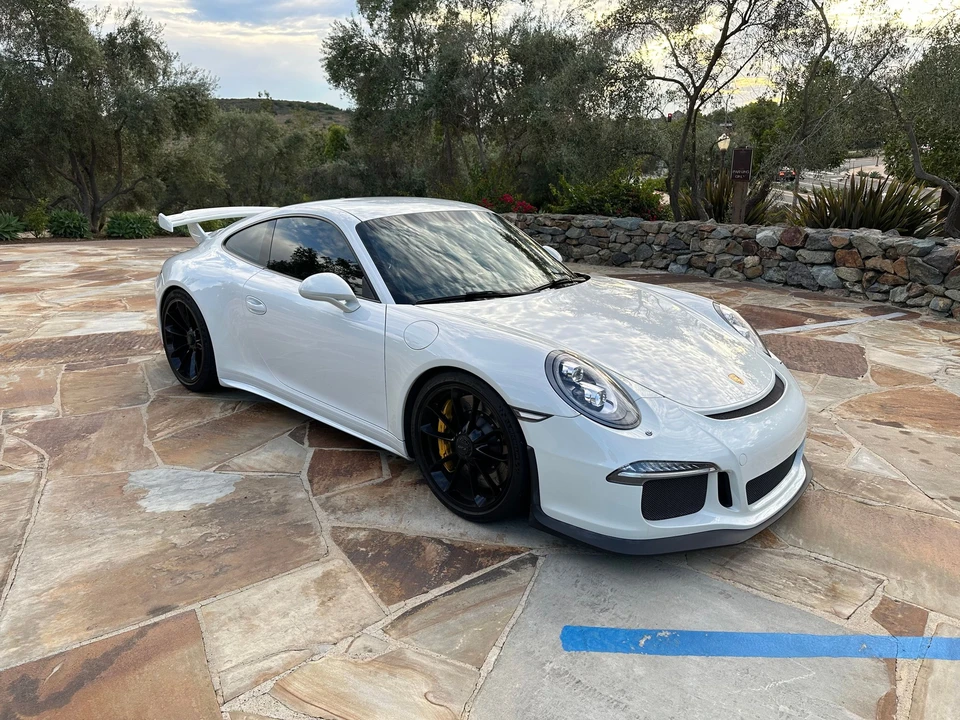 2015 Porsche 991 GT3 - Image 9 of 17