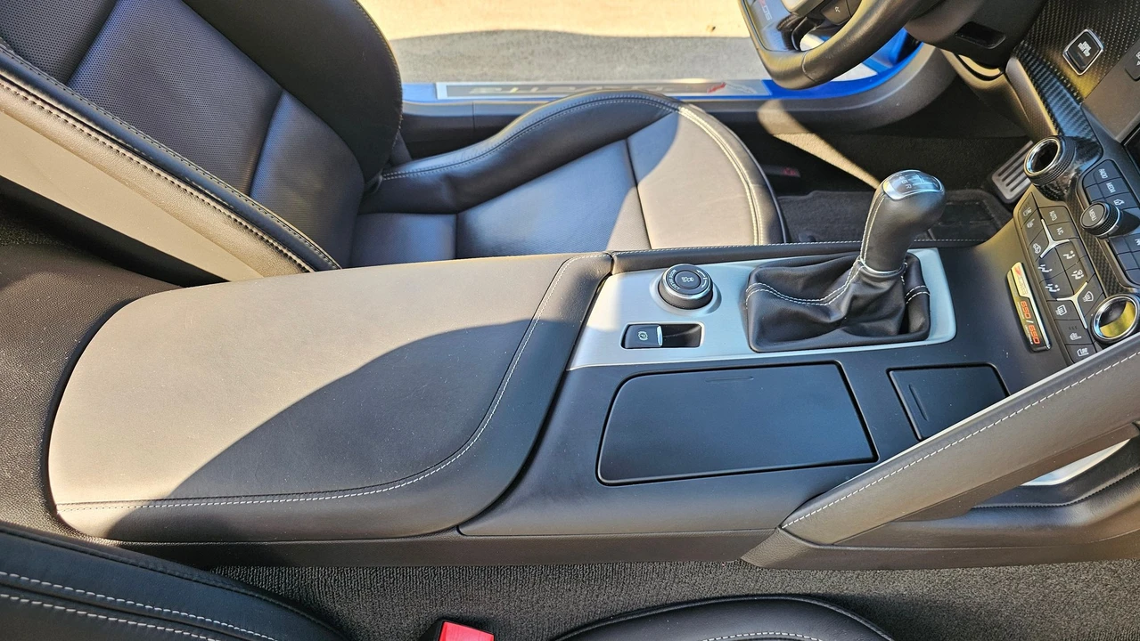 2015 Chevrolet Corvette C7 Z06 - Image 18 of 30