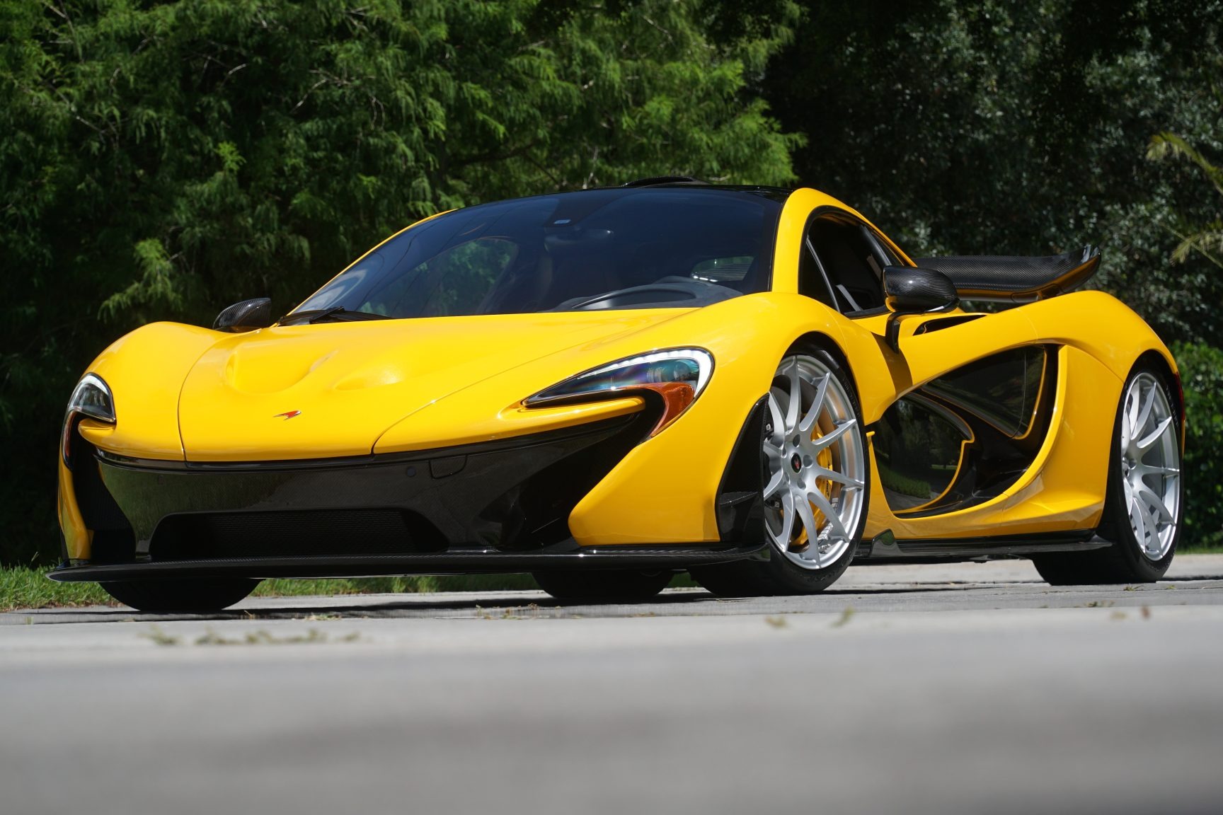 305-Mile 2015 McLaren P1