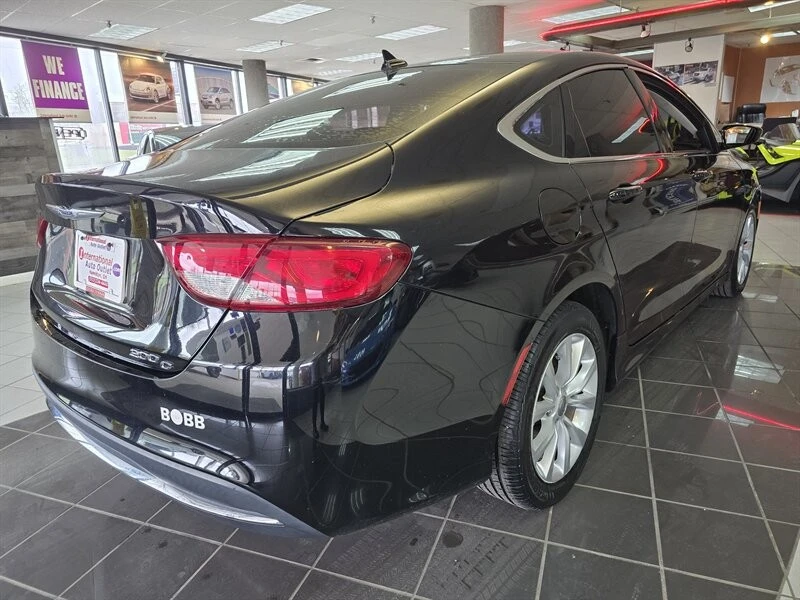 2016 Chrysler 200 - Image 4 of 4