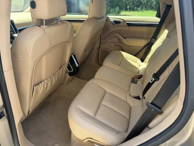 2016 Porsche 958 Cayenne - Image 7 of 11