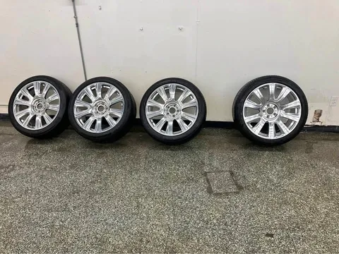 Rolls Royce Wheels and Tires