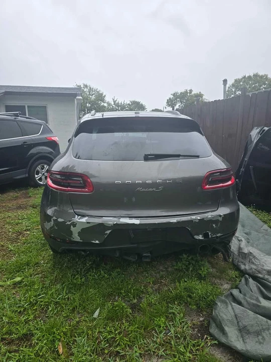 2016 Porsche Macan S - Image 2 of 10