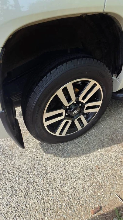 2016 Toyota 4Runner 5th Gen - Image 9 of 15