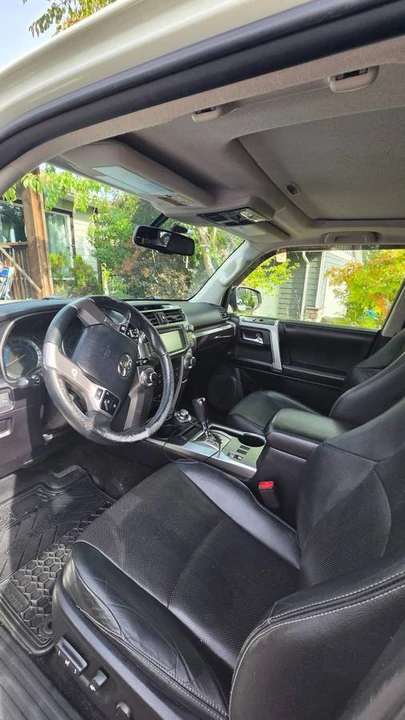 2016 Toyota 4Runner 5th Gen - Image 12 of 15