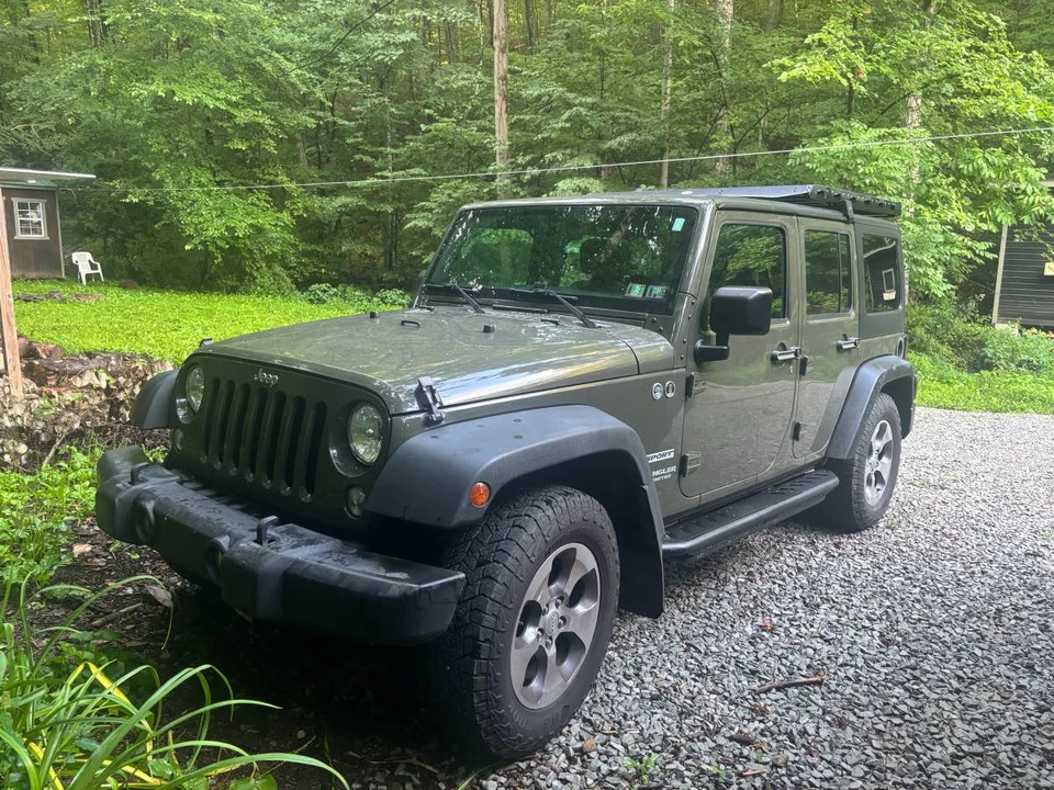2016 Jeep JK Wrangler - Image 2 of 3