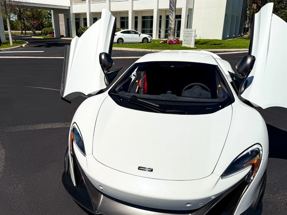 2016 McLaren 675LT - Image 4 of 4