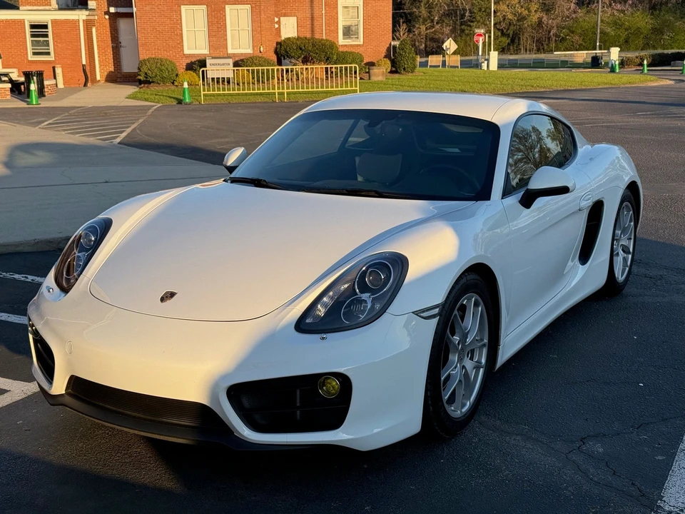 2016 Porsche 981 Cayman - Image 2 of 5