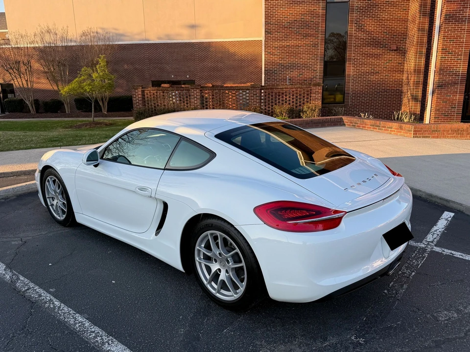 2016 Porsche 981 Cayman - Image 5 of 5