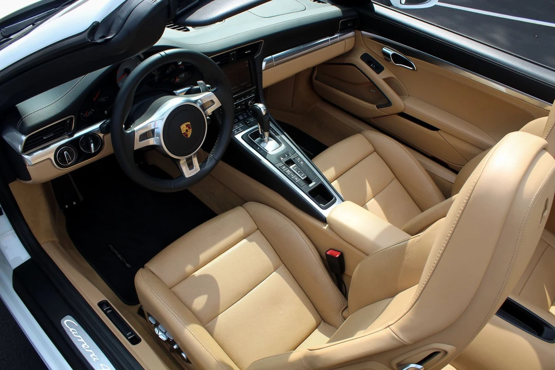 2016 Porsche 991 Carrera 4S - Image 9 of 19