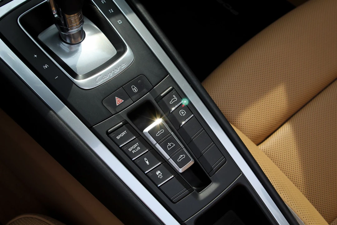 2016 Porsche 991 Carrera 4S - Image 14 of 19