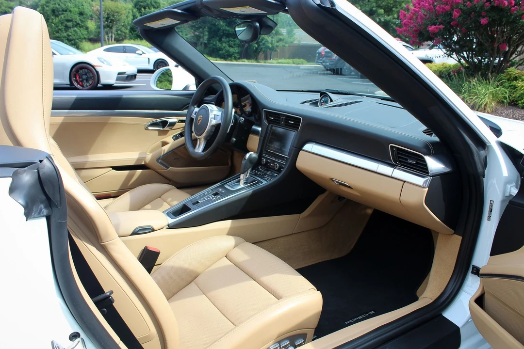 2016 Porsche 991 Carrera 4S - Image 17 of 19