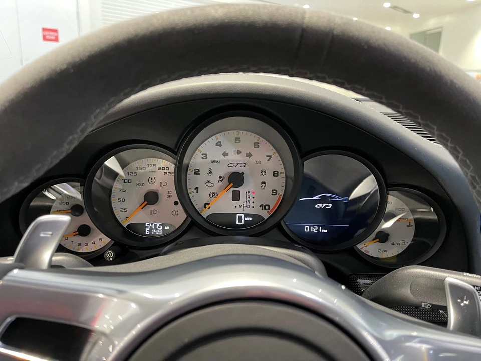 2016 Porsche 991 GT3 - Image 9 of 15