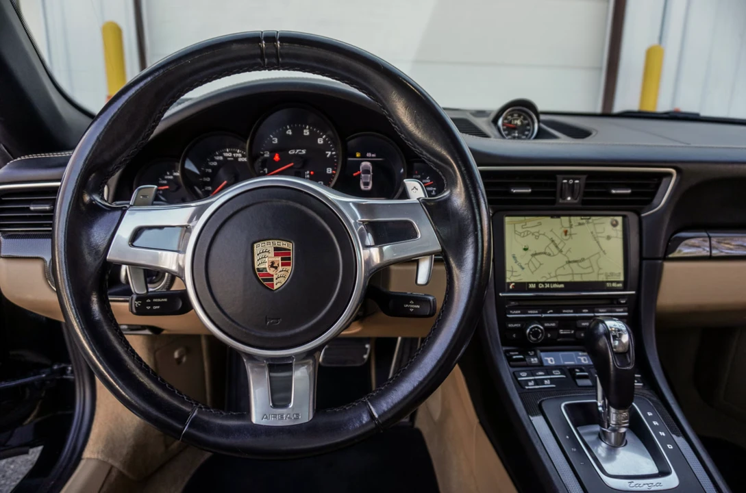 2016 Porsche 991 Targa 4 GTS - Image 12 of 22
