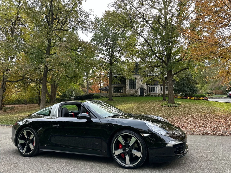 2016 Porsche 991 Targa 4 & 4S - Image 2 of 9