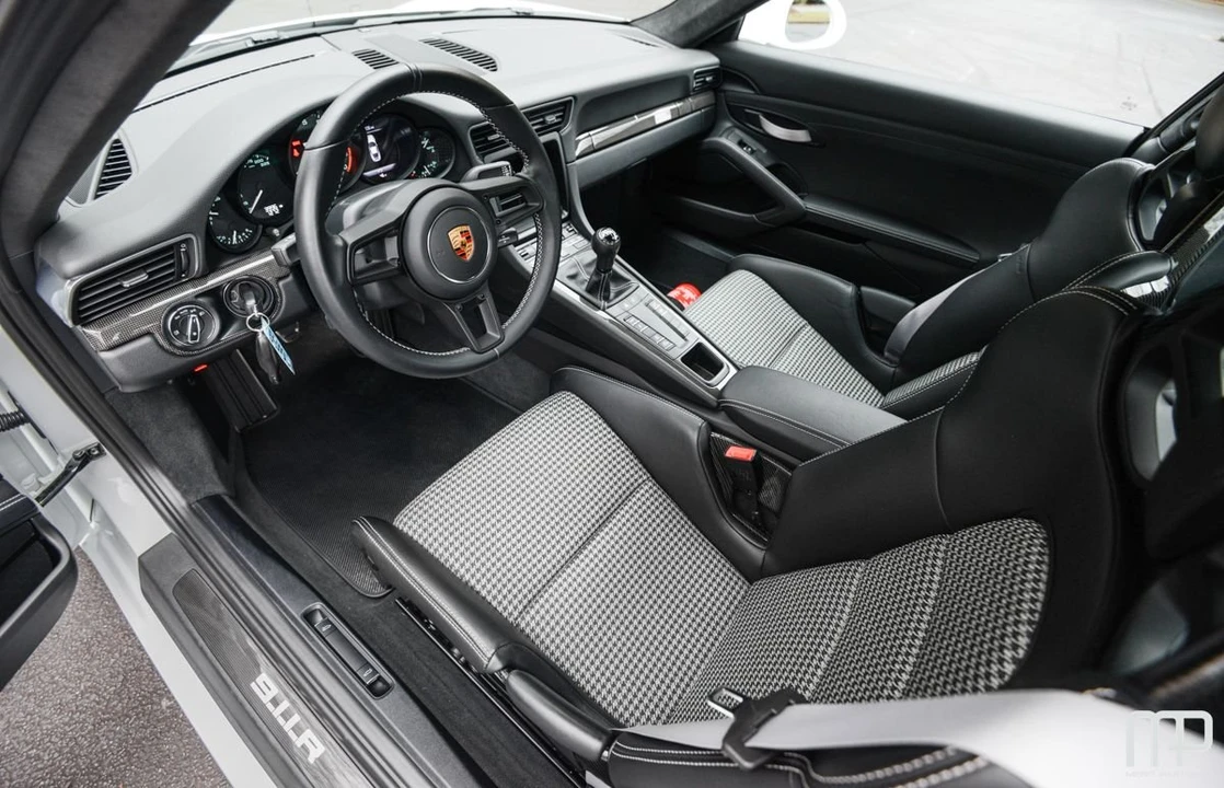 2016 Porsche 991 R - Image 15 of 31