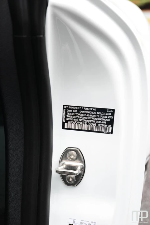 2016 Porsche 991 R - Image 19 of 31