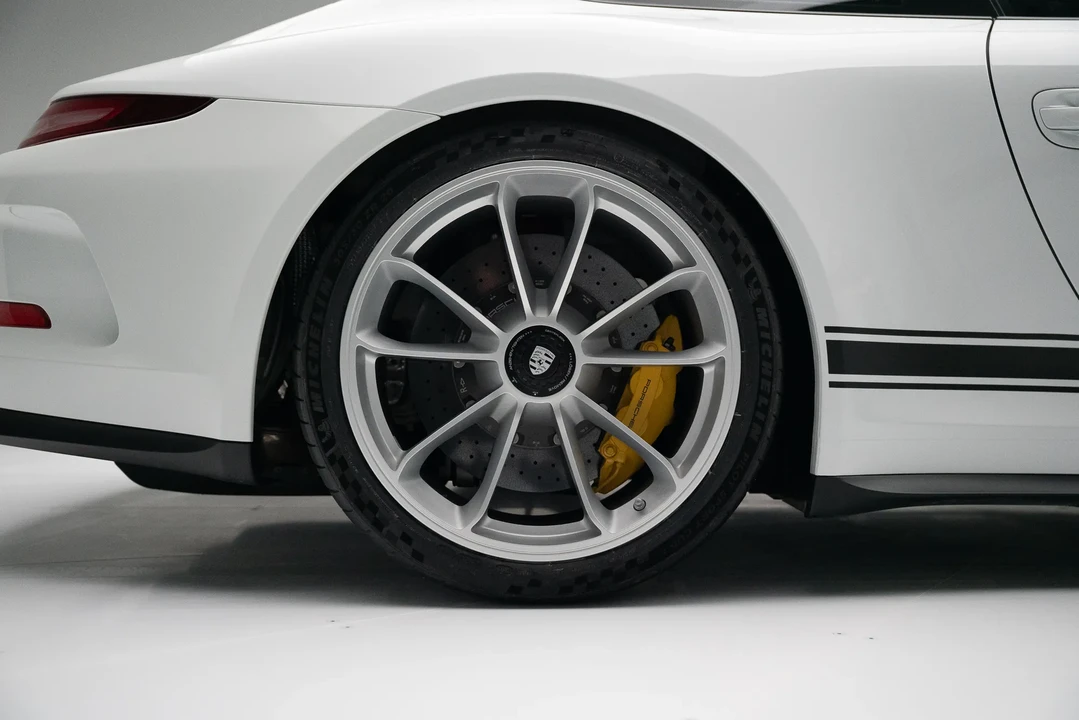 2016 Porsche 991 R - Image 11 of 31