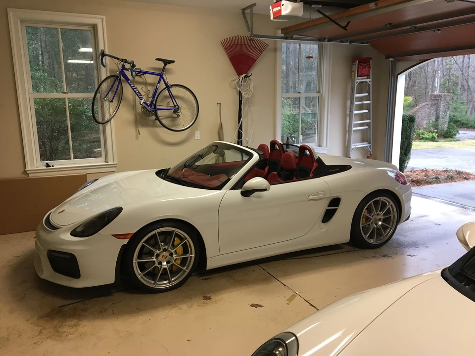 2016 Porsche 981 Boxster Spyder - Image 20 of 31
