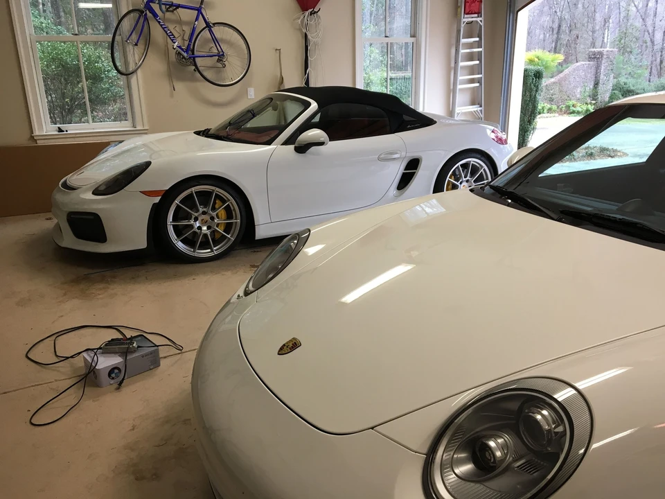 2016 Porsche 981 Boxster Spyder - Image 23 of 31