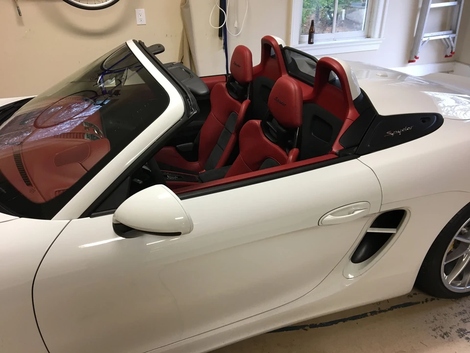 2016 Porsche 981 Boxster Spyder - Image 19 of 31