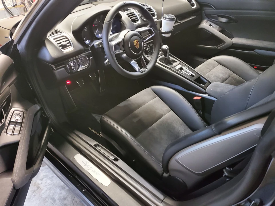 2016 Porsche 981 Boxster Spyder - Image 3 of 6